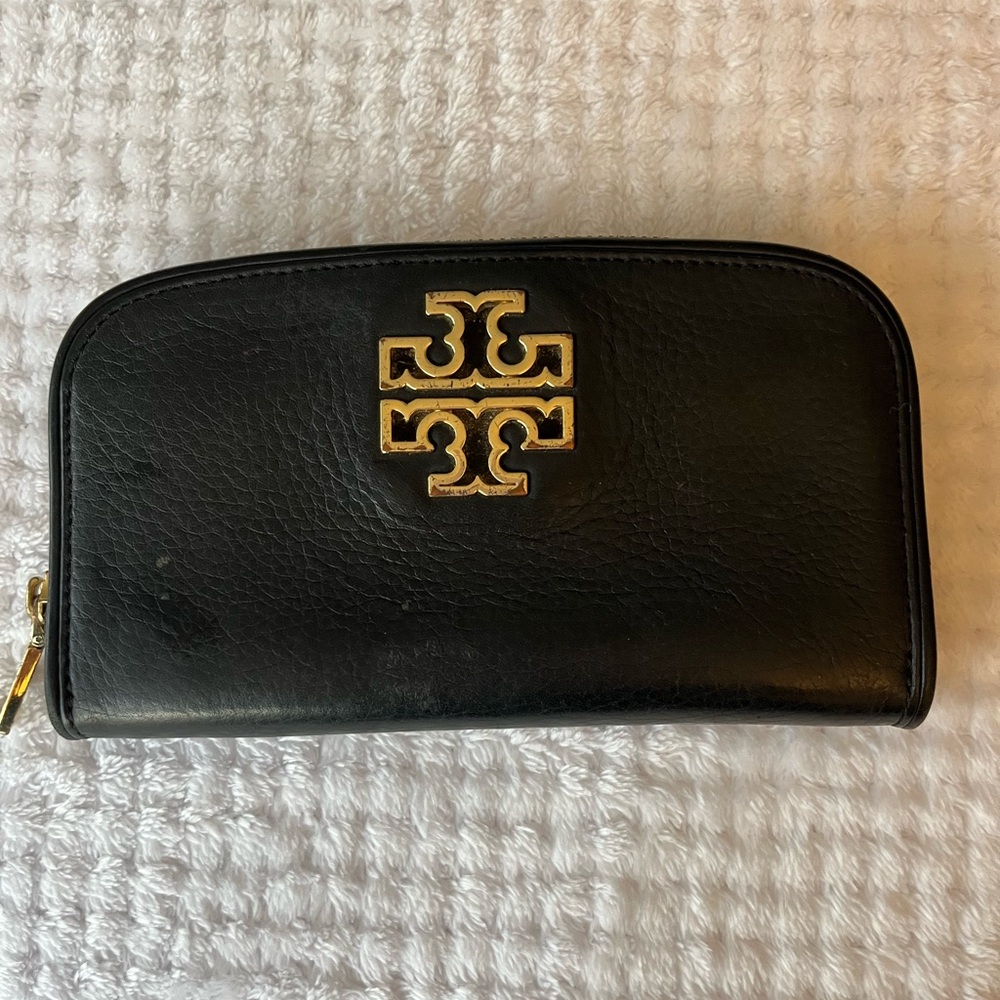 Tory Burch Black Leather Wallet